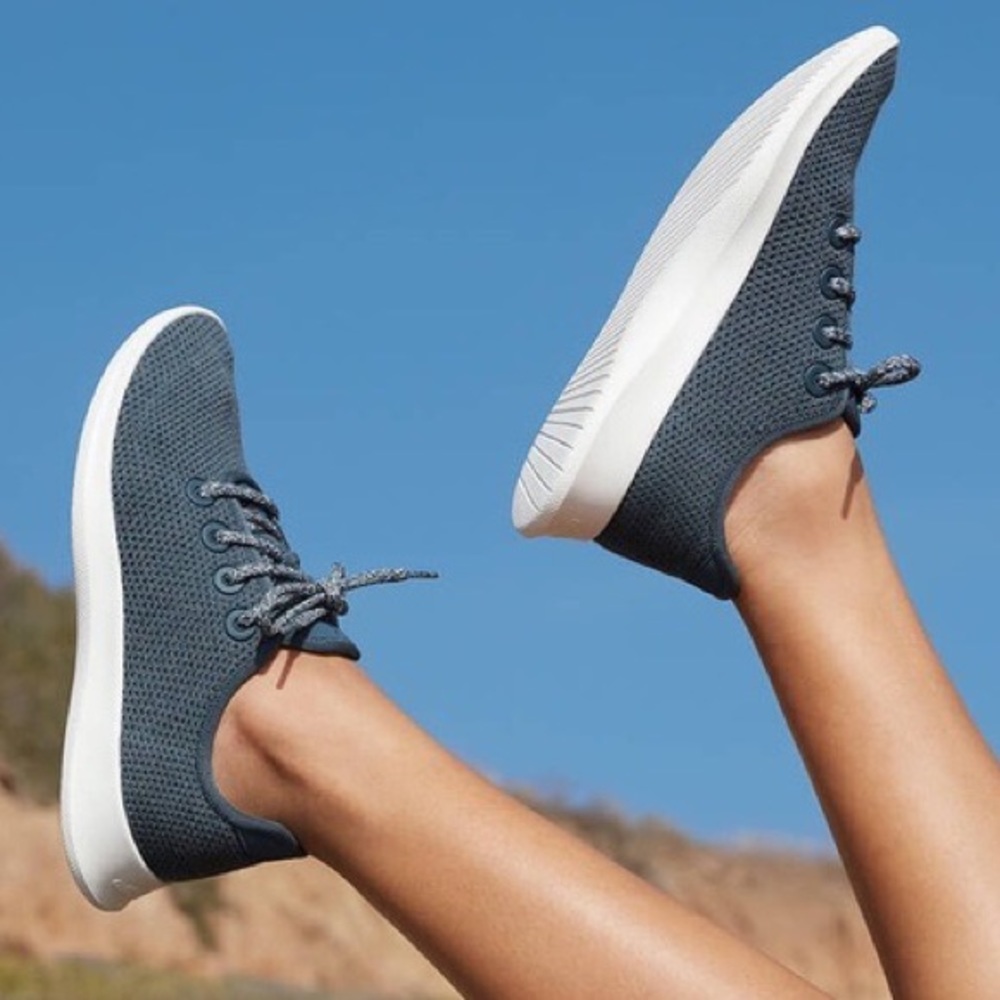 Allbirds tree runner size 6 women’s blue grey steel sneaker shoe wool